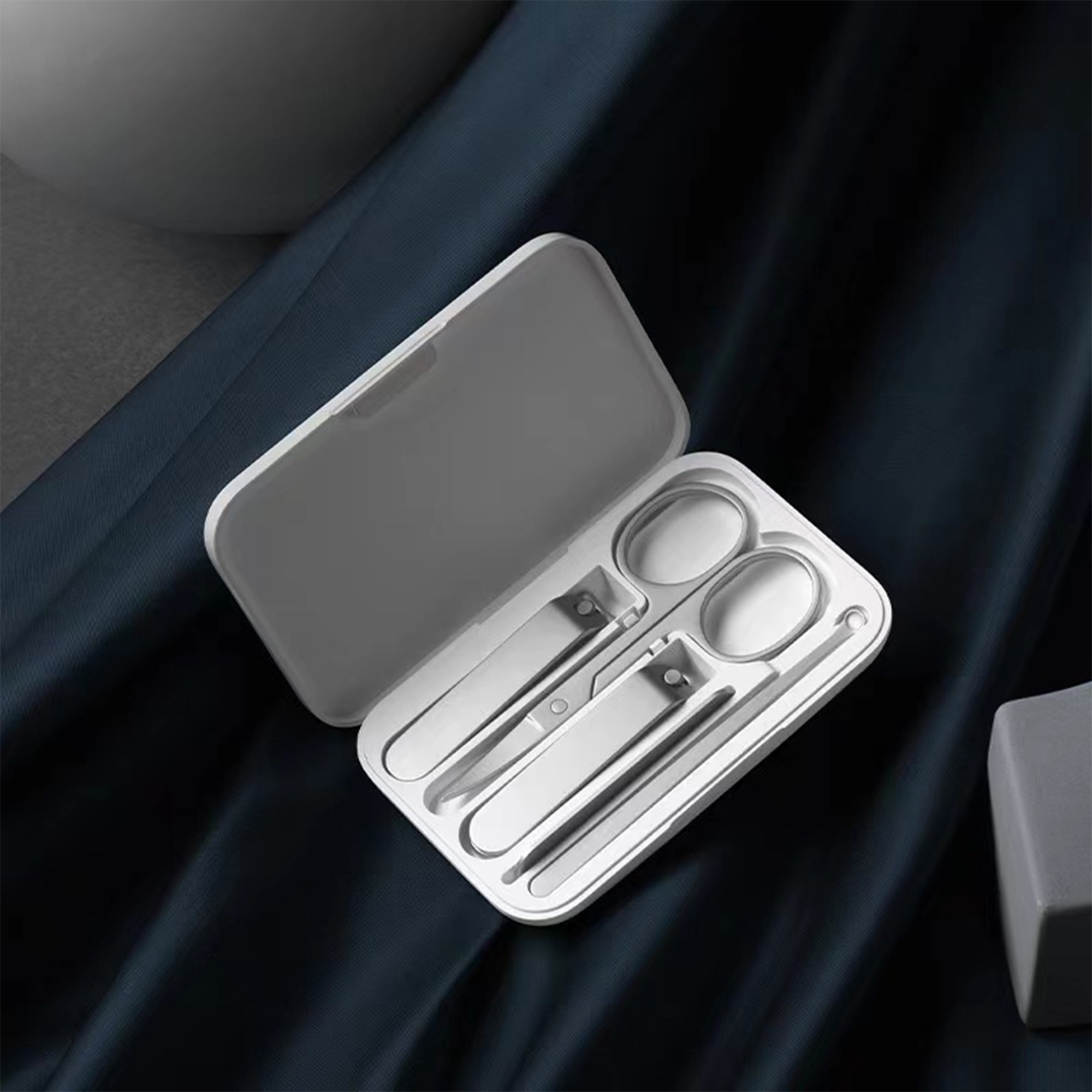 Manicure Set Image